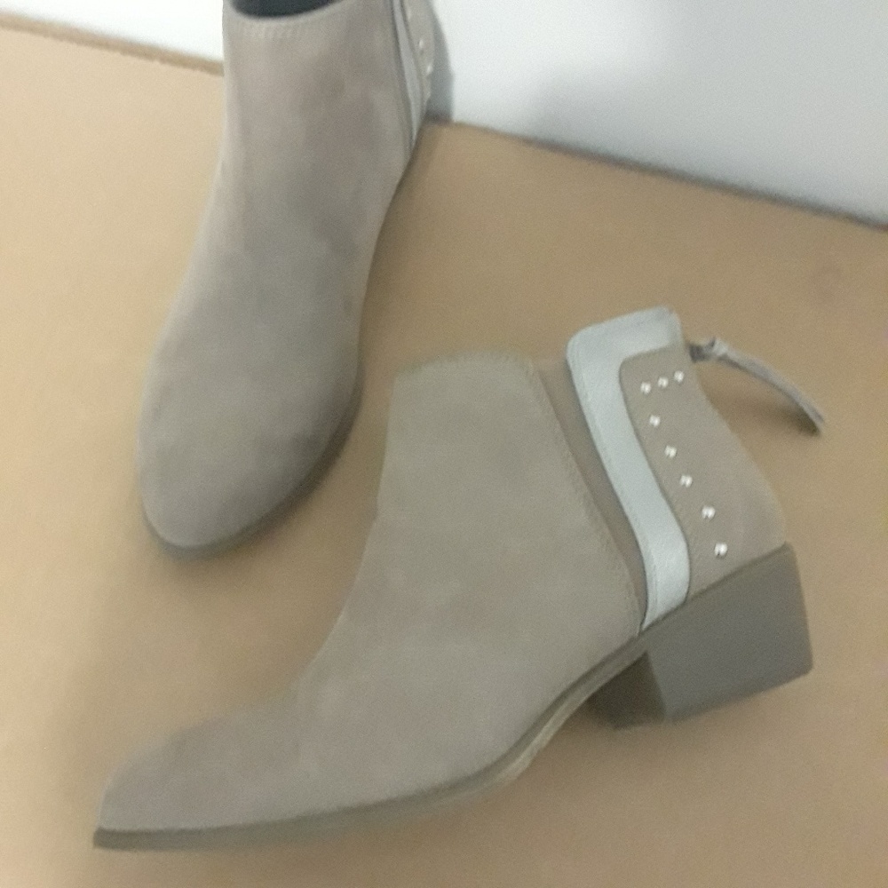 Ankle‎ boots